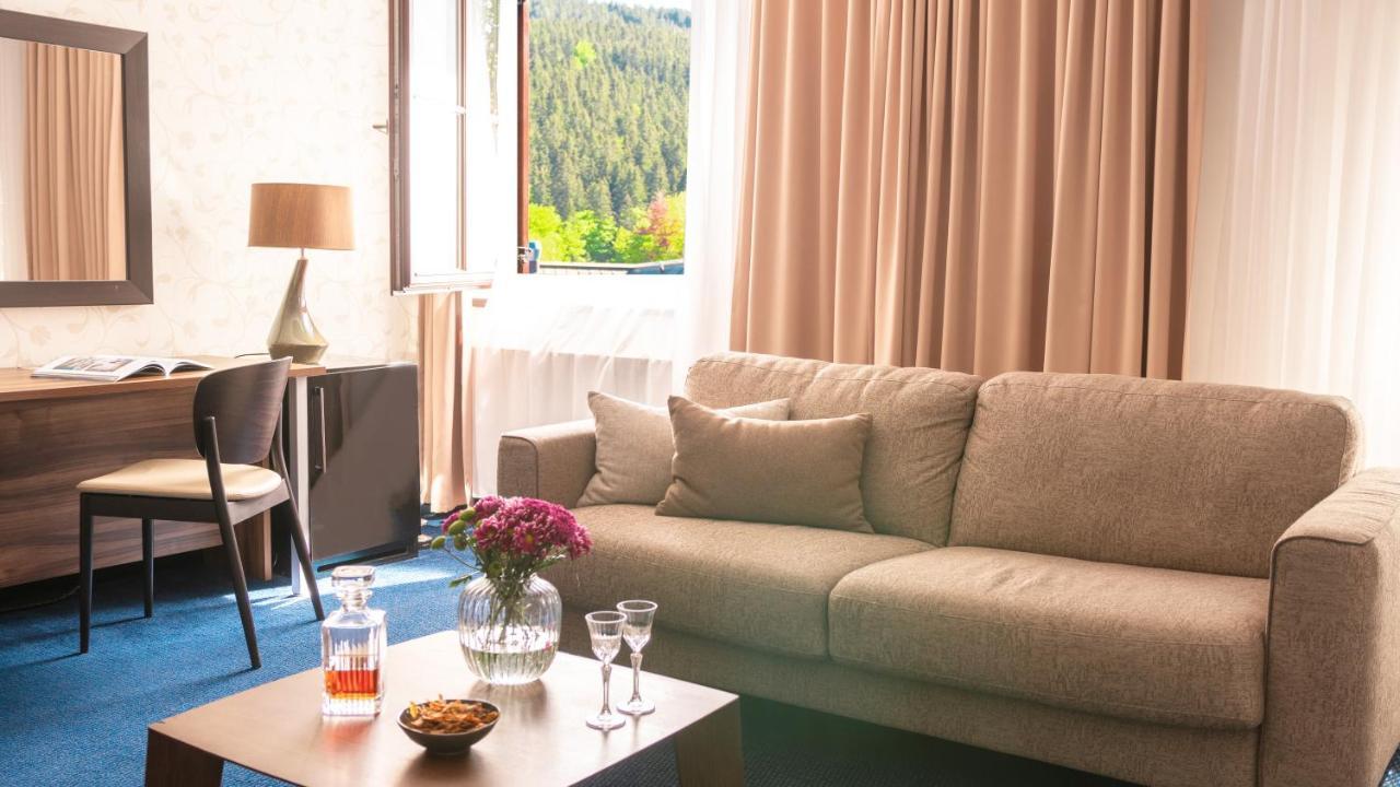 Savoy Hotel ชปินด์เลอรูฟ มลิน ภายนอก รูปภาพ